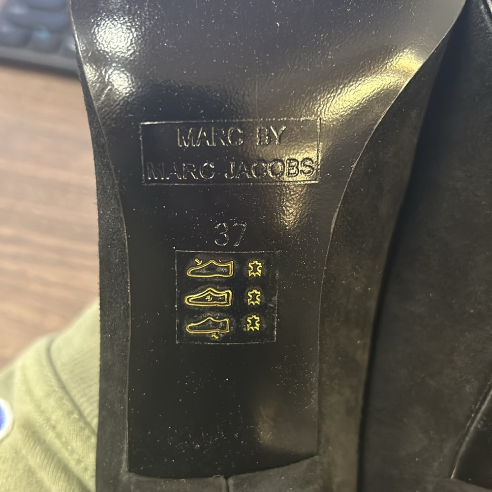 Marc by Marc Jacobs Suede Black Heels - Picture 3 of 5